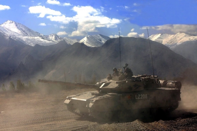 ����չ�ᣬ��-20��ս�����岢�����ڼ�-20