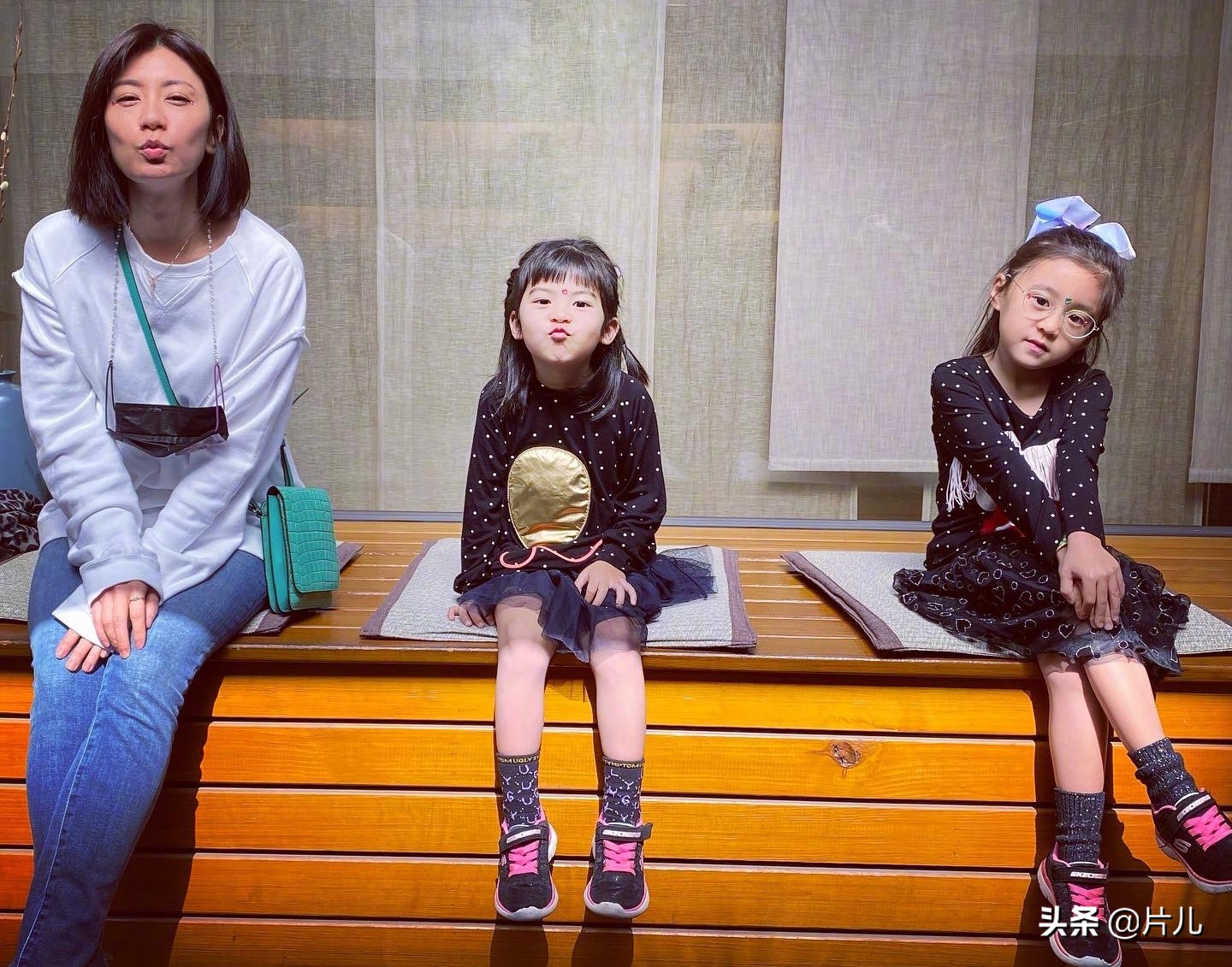 育儿|贾静雯分享育儿经验：自曝5岁女儿咘咘查出患先天弱视 两眼视差600度
