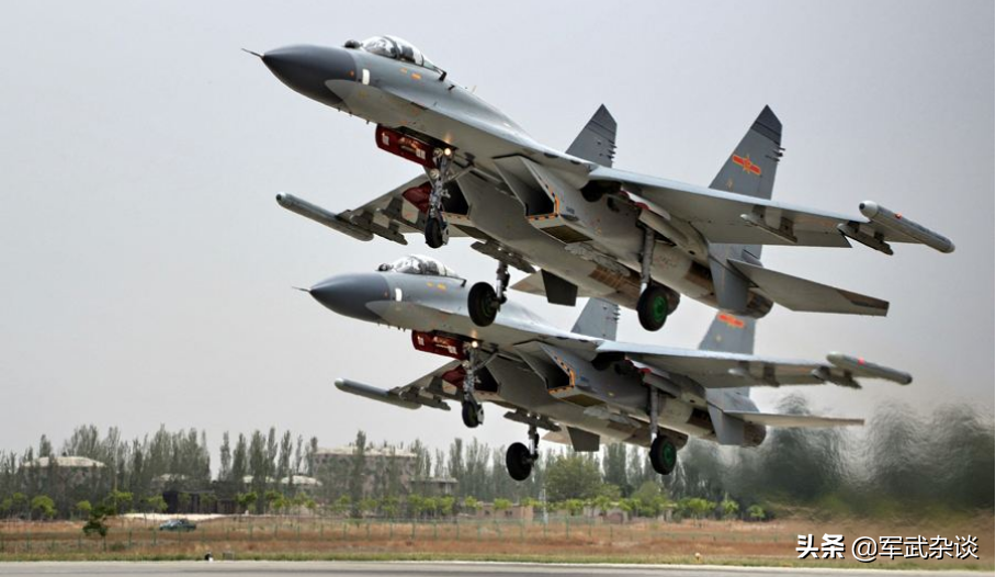 中国的“隐身飞鲨”，第5代隐身舰载机，中国海