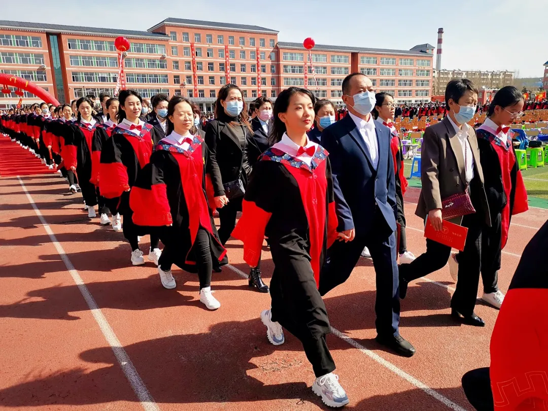 通化县第七中学2021届学生成人礼仪式(图5)