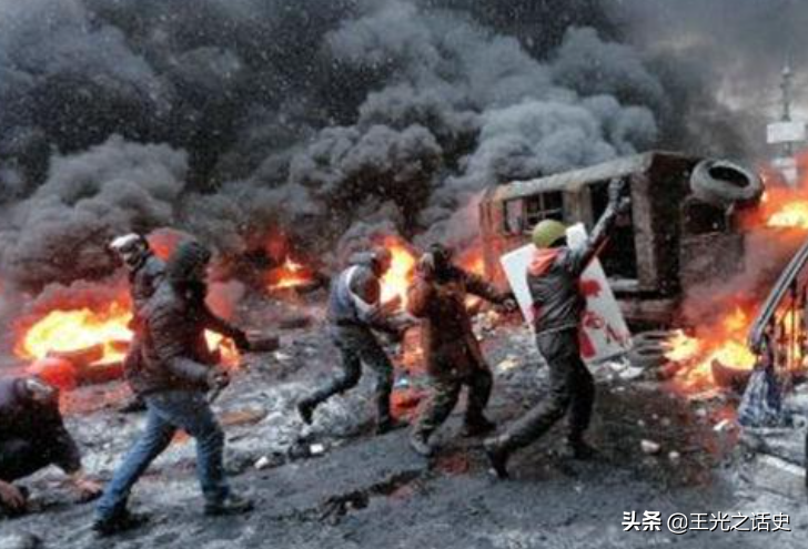 乱了整整7年，乌克兰为什么就是不愿意向俄罗斯低头？