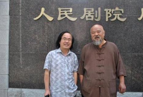 一级演员李琦：喝酒如喝水，每日两包烟害了他，如今65岁成了这样