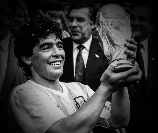 20年去世明星盘点！坠机、自杀、猝死、癌症，谁