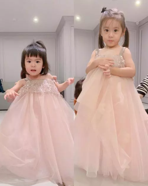 有種“潛力股”叫賈靜雯女兒，波妞顏值逆襲，俏皮可愛不輸咘咘