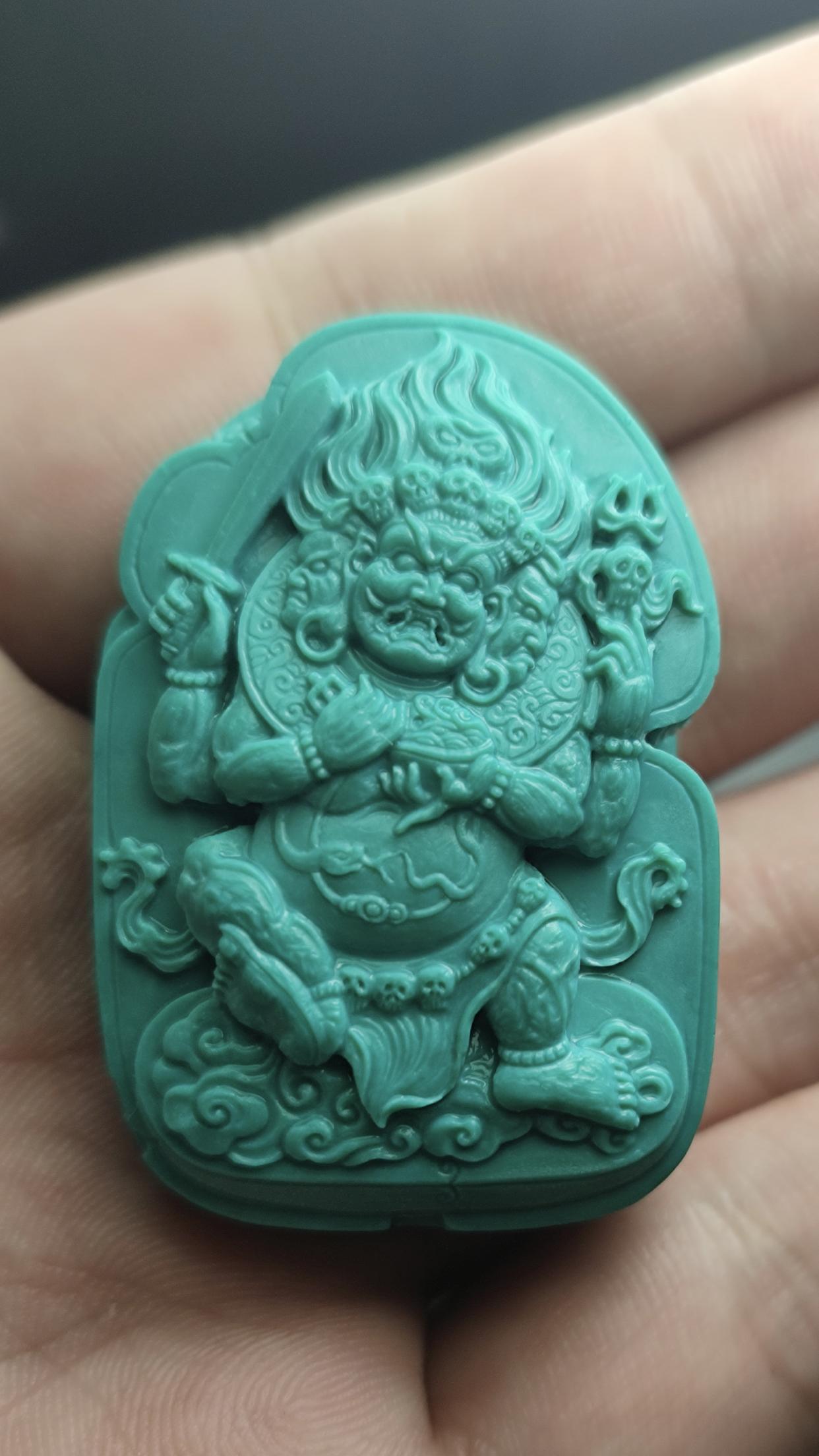 Where is turquoise expensive?(The price is over 1,000 grams) Why is it