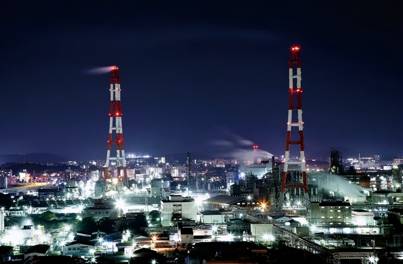日本工业旅游之夜色工厂