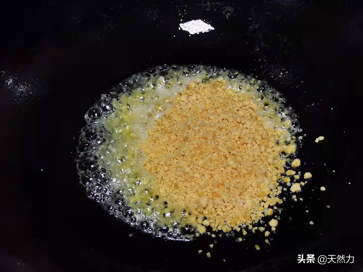 在家也能轻松做出广东名菜蛋黄焗南瓜，详细经验干货做法，收藏了