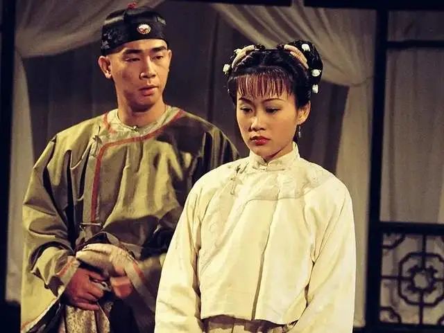 《鹿鼎记》10位主演近况：男三离婚4次，“二老