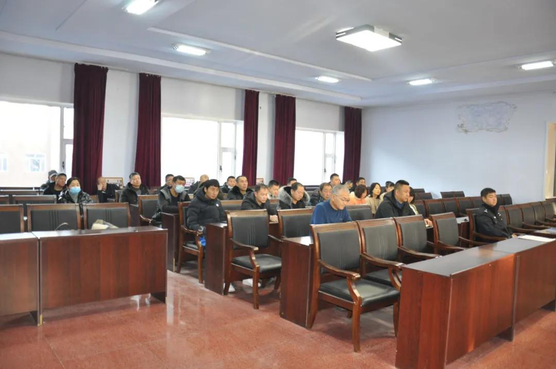 大安法院：走进市林草局，开展普法宣讲活动