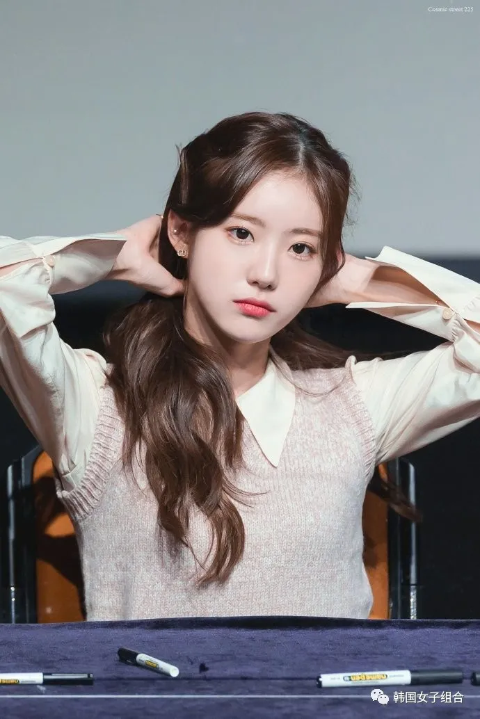 感觉对男饭和女饭人气都很高的这位女团爱豆