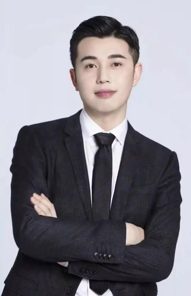 Young assistant turns for copartner of behind the curtain, doubt and Li Jiaqi