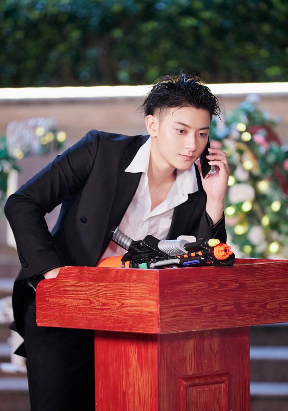 Huang Zitao shouted at Wu Tong, why not invite his son and daughter to ...