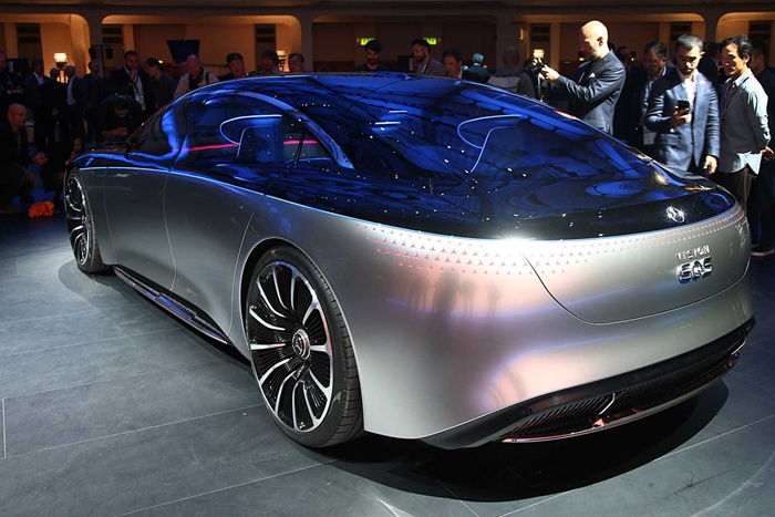 全新奔驰C领衔 奔驰2021年新车看头十足