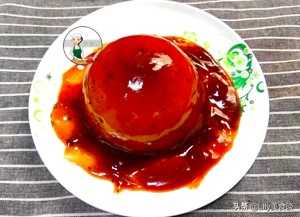 秋天，这菜三天两头必做，蒸熟淋酱汁，不放肉也香，秋天吃特养人