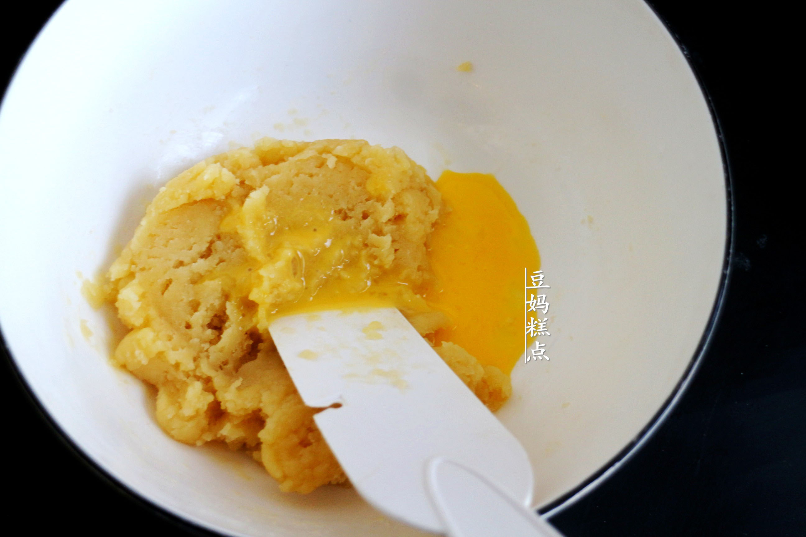 超市15元一斤的泡芙，在家10分鐘就能做一盤，給孩子吃更放心