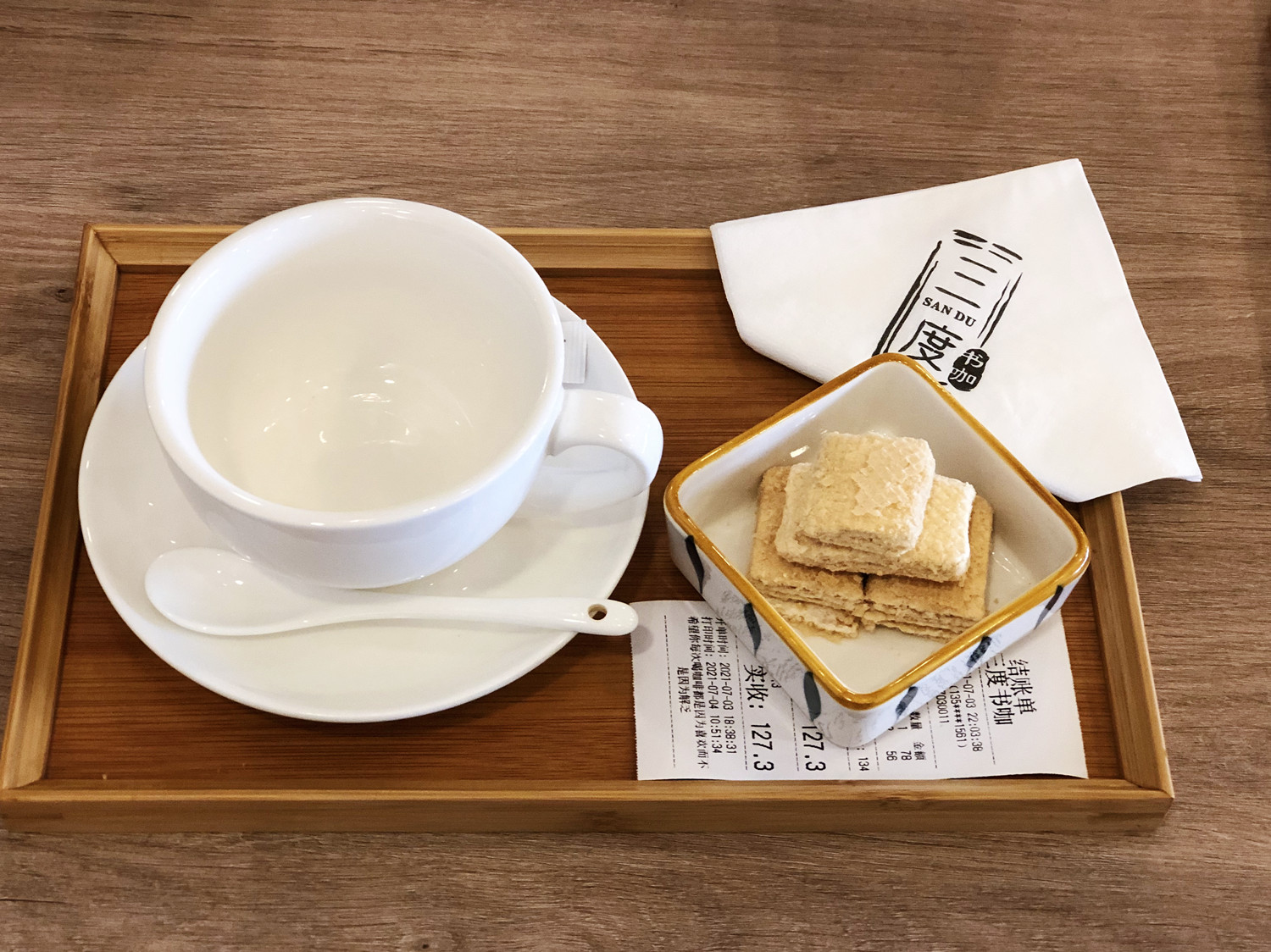 三度书咖开店手记：吸引客人的秘诀之一，是实习生的摆盘手艺
