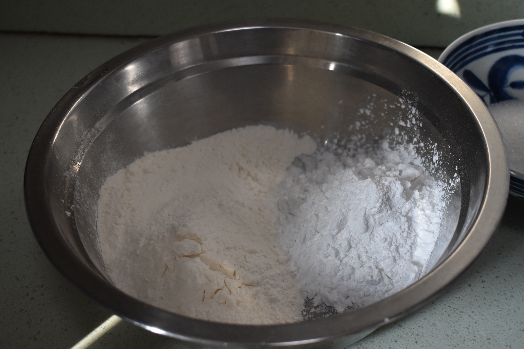 這糕點好看又好吃，攪拌幾下蒸一蒸，香甜軟糯，比蛋糕簡單