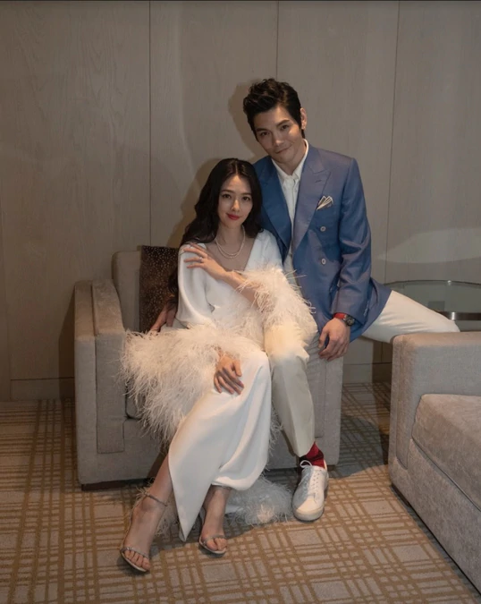 向佐郭碧婷为女儿举办豪华百日宴，开21席庆祝，网友却感觉厌烦