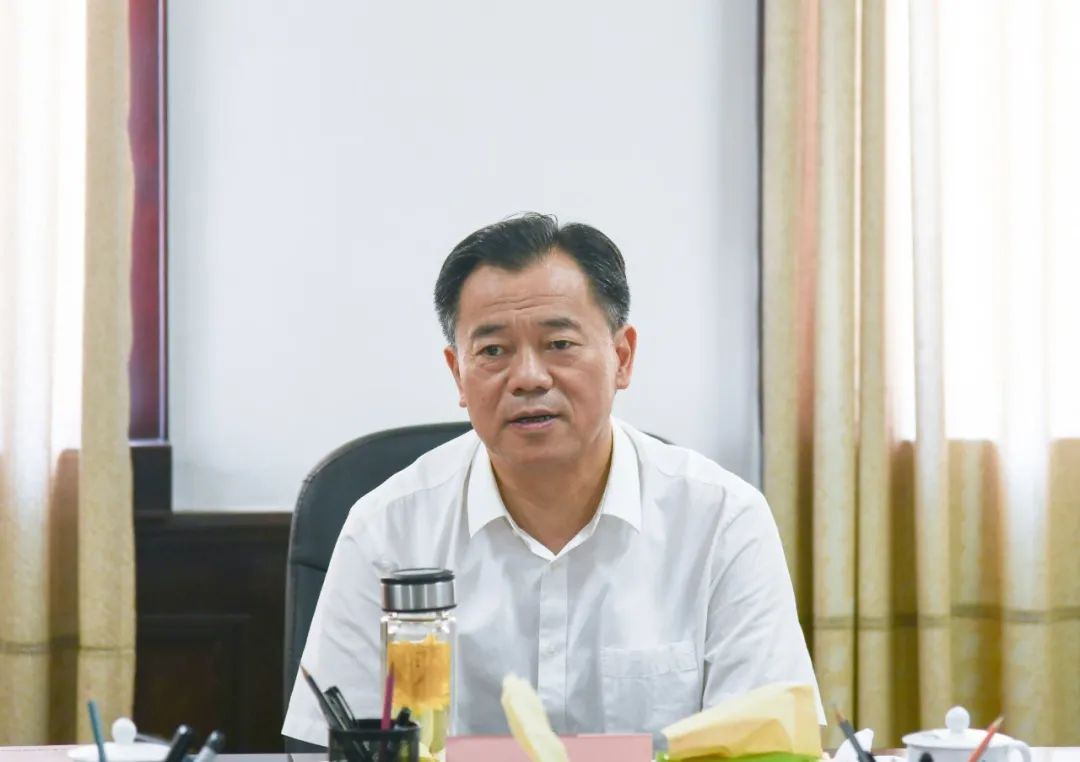 市人大常委会党组理论学习中心组（扩大）举行2021年第八次集中学习