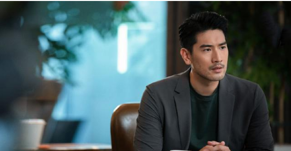 高以翔女友公开高高抱婴照表达思念，画面温馨