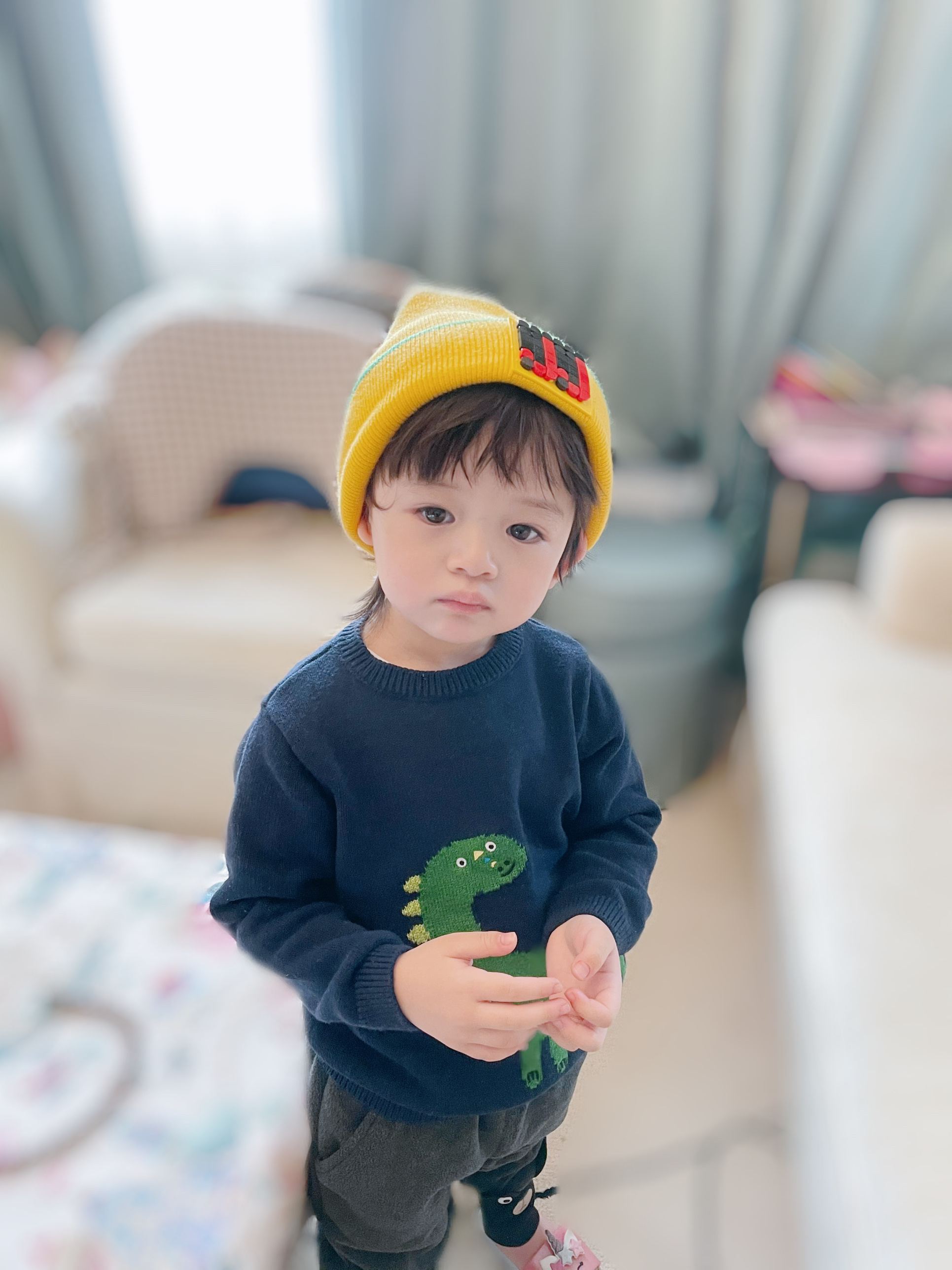 樊少皇3岁女儿像混血，一副男孩打扮认不出，得