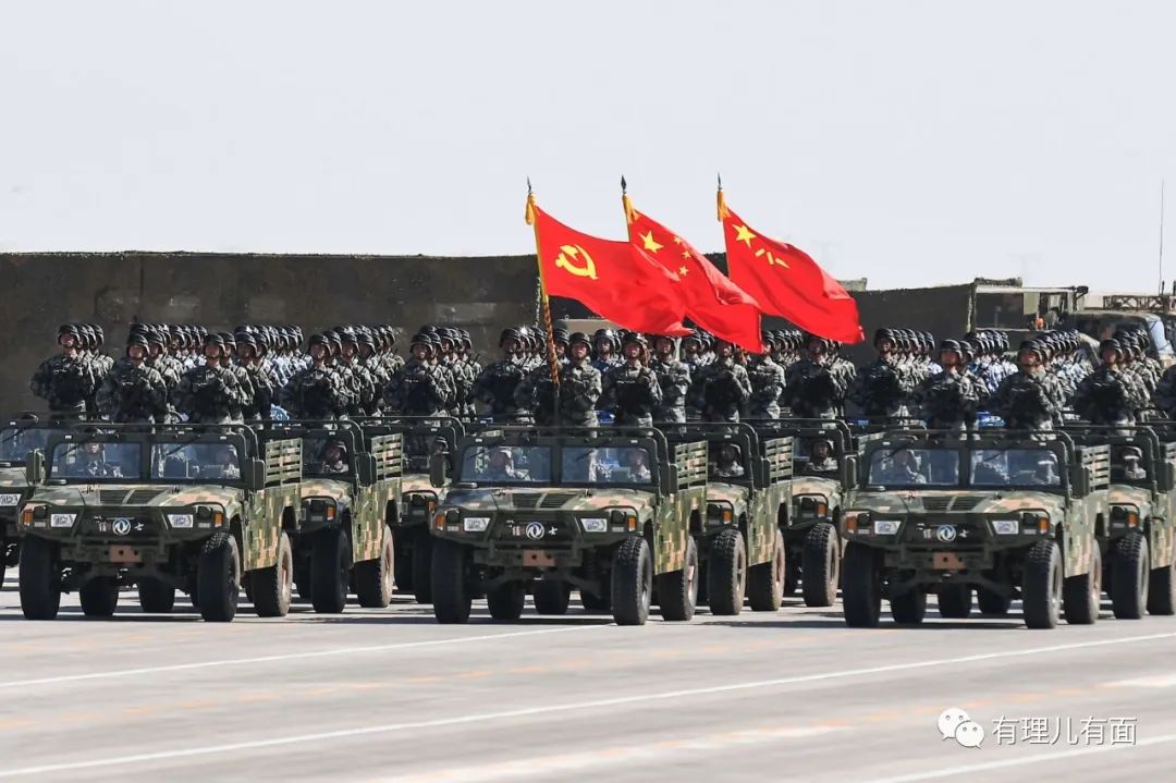 阿拉斯加海域的“中國軍艦”，震碎了美國人的玻璃心！