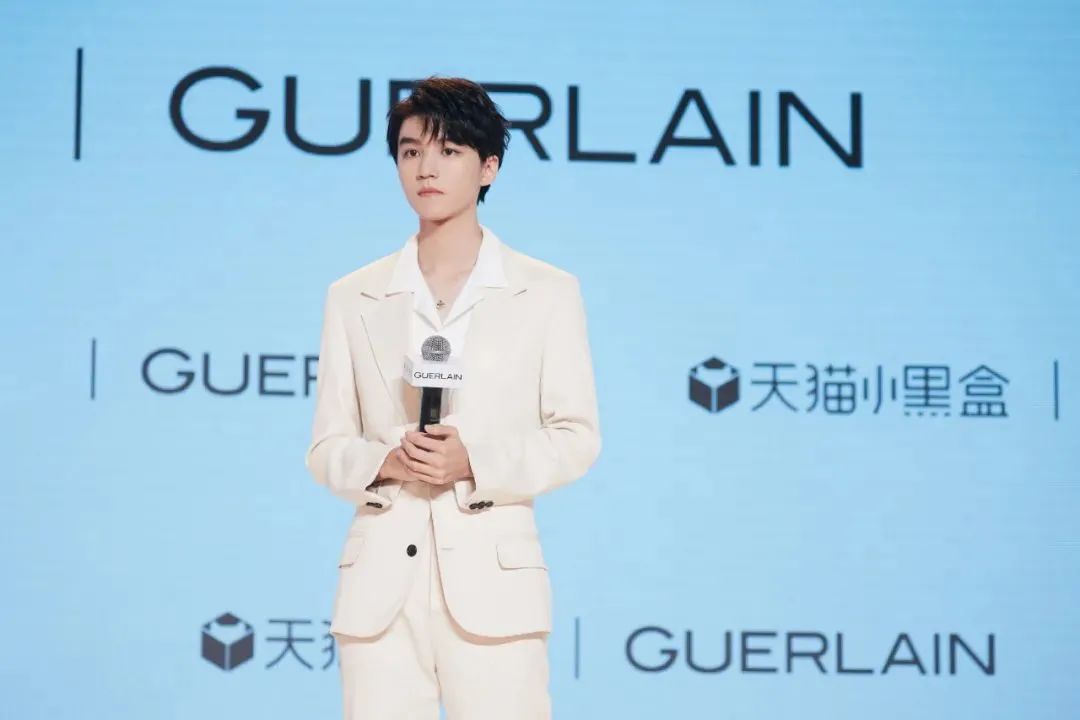 和王俊凯battle好肤感，是我输了......