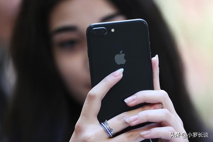 iPhone 8 Plus可以跟安卓的什么机型相媲美？