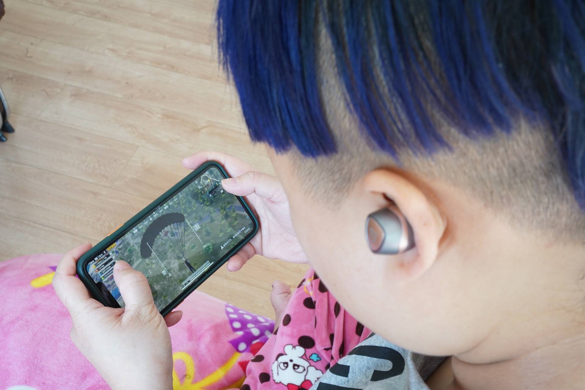钢铁直男的必须品，体验SoundPEATS SONIC耳机