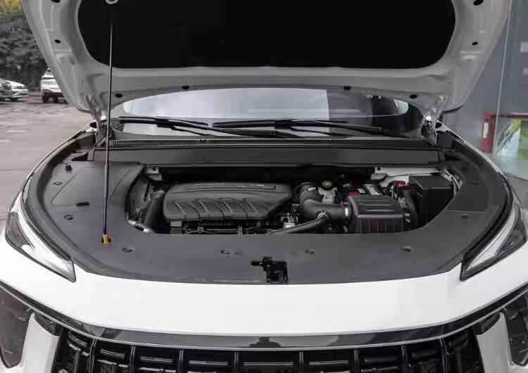 �й������й�����������𱬵���������SUV������������ʵ��