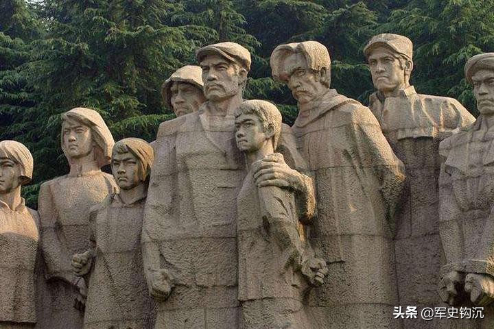 人人皆知的传奇女杰钱忆群，打入我军内部，被自己人发现是自己人