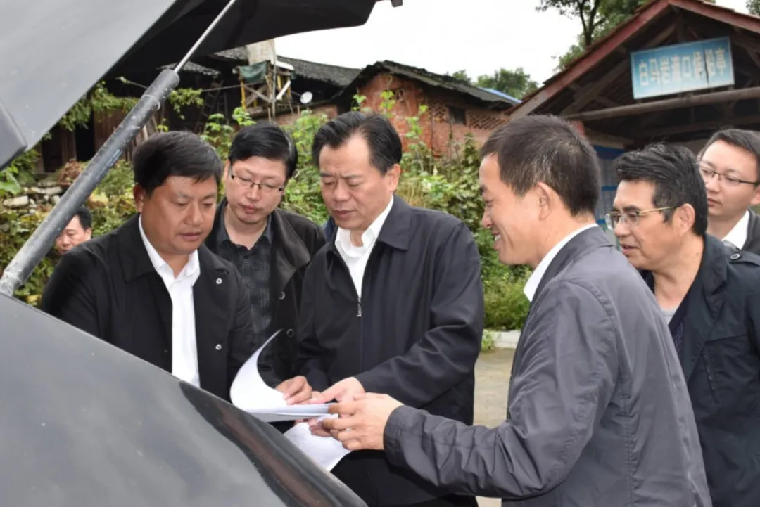 抓实抓细粮食收储稳步推进秋冬生产石希欣在辰溪督导安全生产、粮食收储等工作