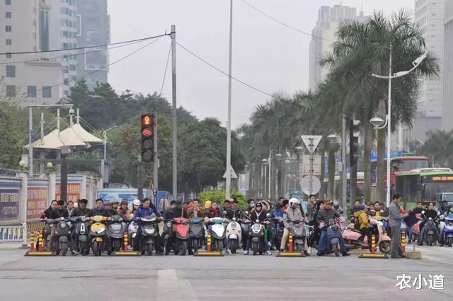 电动车迎来好消息：不再采用“一刀切”管制，路权或将陆续开放