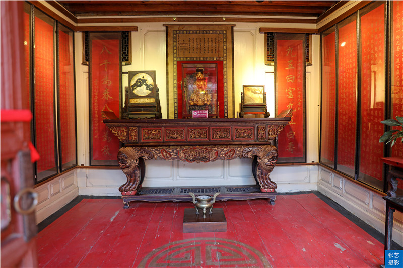 云南百年前的首富老宅，奢华程度不逊于乔家大院，如今却物是人非
