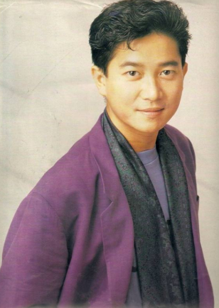 他是何超琼一生的痛，一代歌神陈百强35岁抑郁离