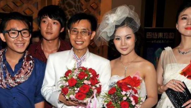 他是圈内“花心大鳄”，52岁娶 干女儿闪离，6
