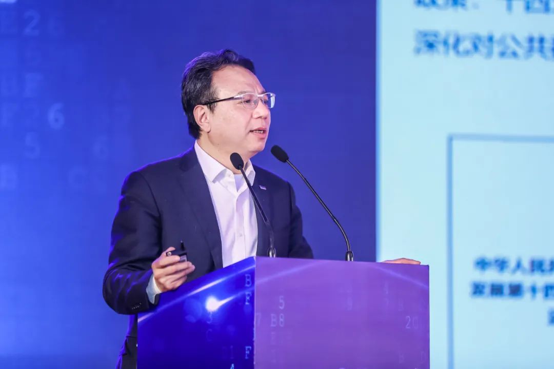 中软国际陈宇红出席2021中国软件产业年会