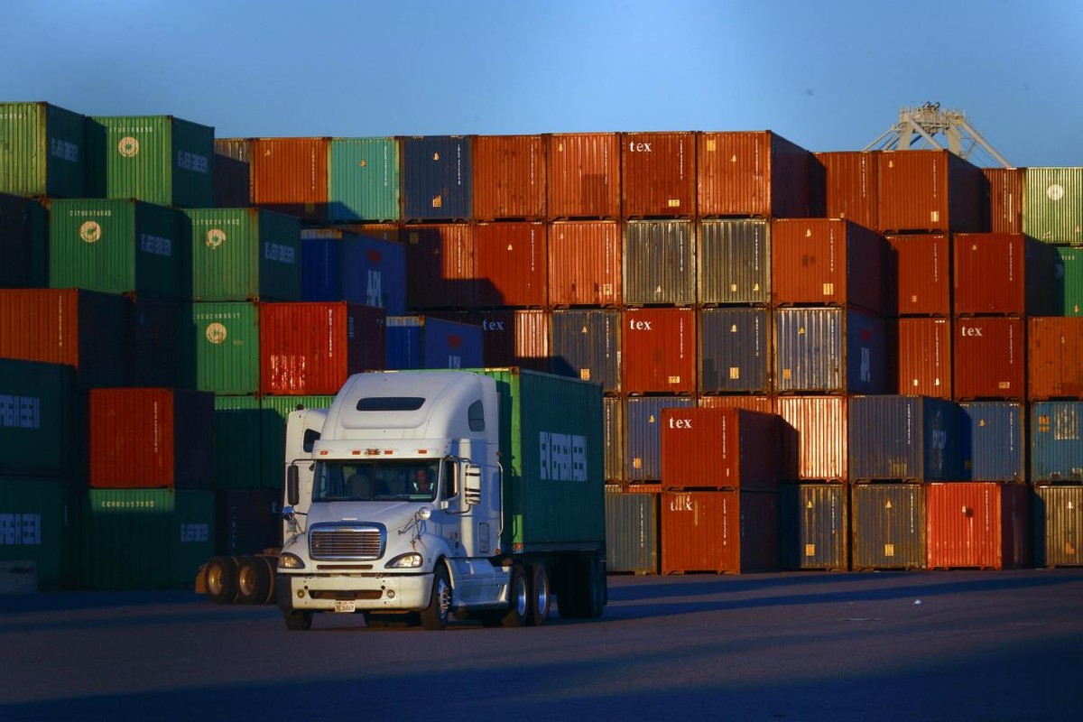 拜登还想“打赢”中国？美媒：承认吧，根本拦