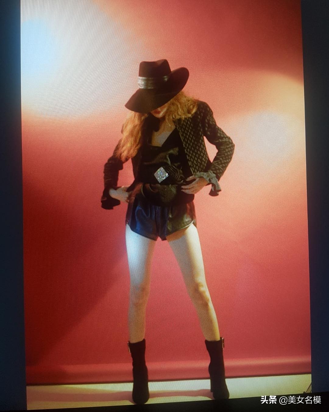 韓國第一美腿宣美顯腿長3 種穿搭方式