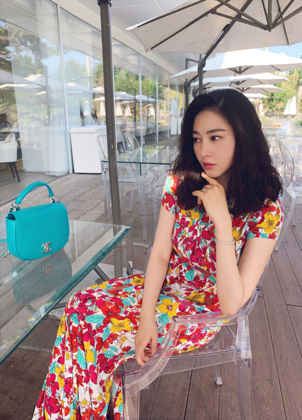 48岁樊少皇二胎得女，妻子贾晓晨是个山东大妞，但穿衣很港风