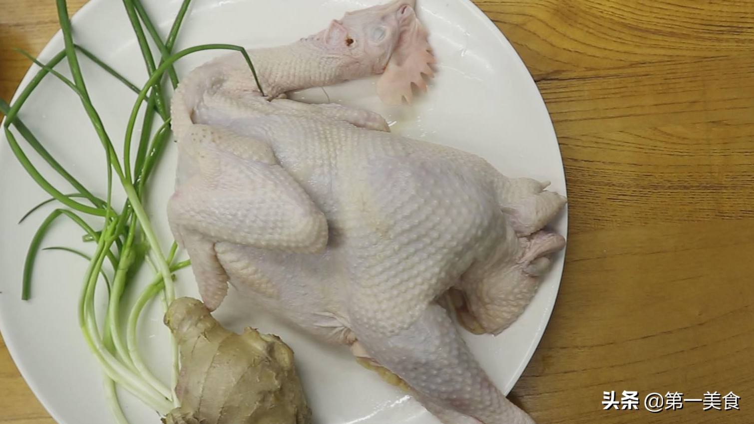 图片[2]-卤烧个鸡做法步骤图 出锅惊艳一桌客人-起舞食谱网