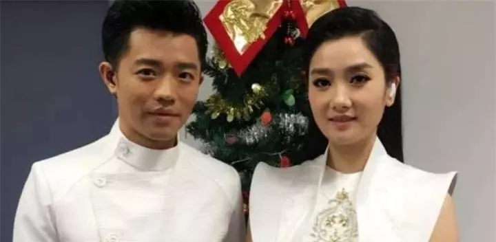 为什么凤凰传奇两人那么多年相安无事，看看曾毅老婆大家就知道了