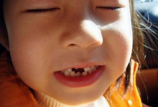 最全儿童换牙时间表：儿童换牙何时开始、何时结束？一图说清