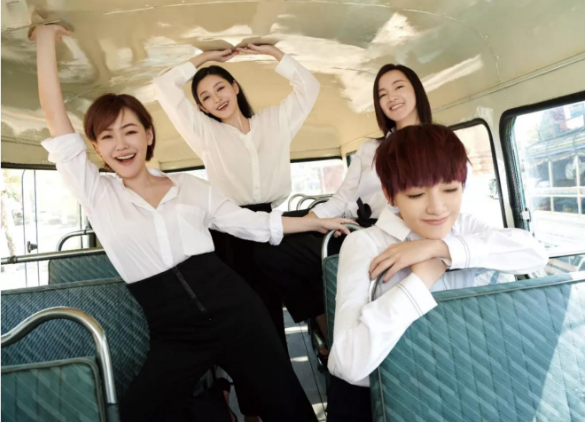 刘玉翠年过五旬至今未婚，秦岚为不婚族，吴君