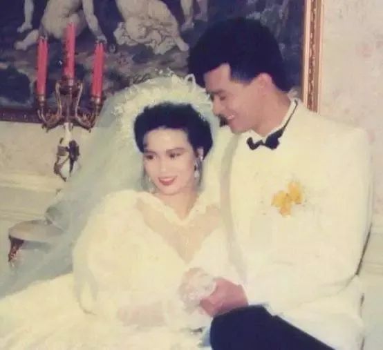 独宠初恋40年后痛失所爱……