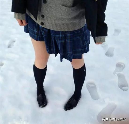 Why do Japanese girls wear short skirts in winter? Is not It Cold? iNEWS