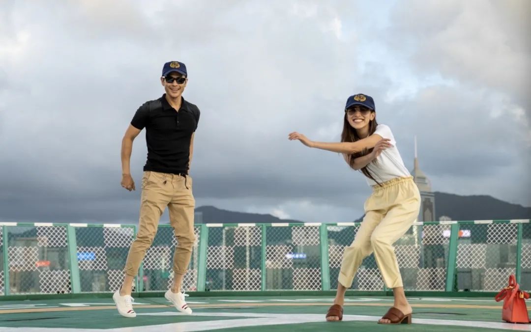 陈凯琳为郑嘉颖和爸爸庆生，小儿子长得像外公，隔代遗传又显灵了