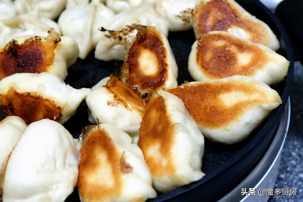 最近常做這種包子，比蒸包子更香更好吃，做法簡單孩子愛吃