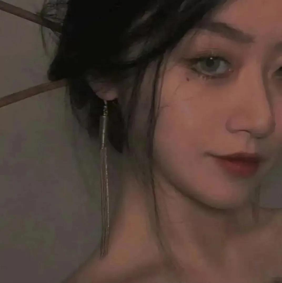 女生超霸气的句子 简短 很酷很拽的文案短句