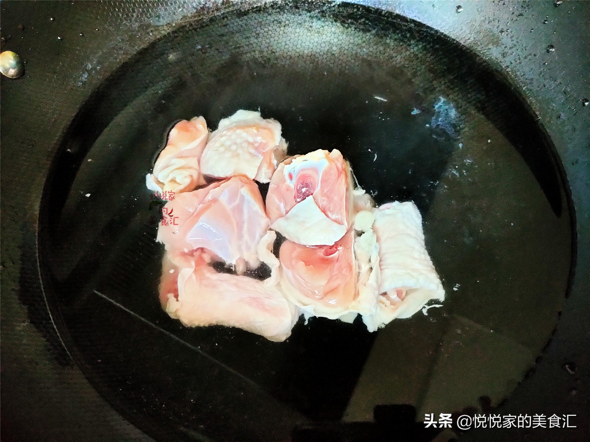 In autumn, children fall in love with eating it, and it is easy to simmer and nourish it. It is salty, soft and glutinous, especially greedy.